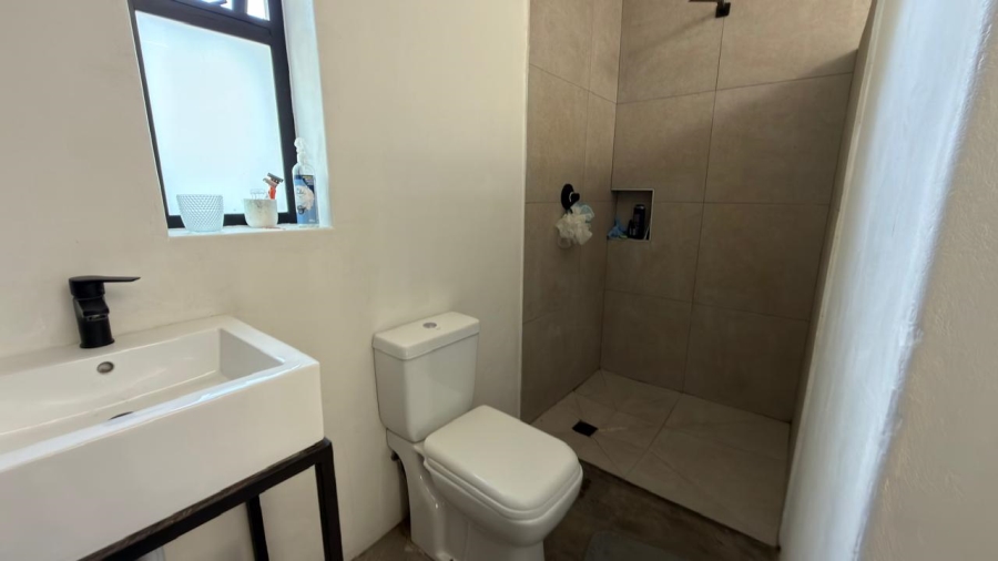 5 Bedroom Property for Sale in Elim Western Cape